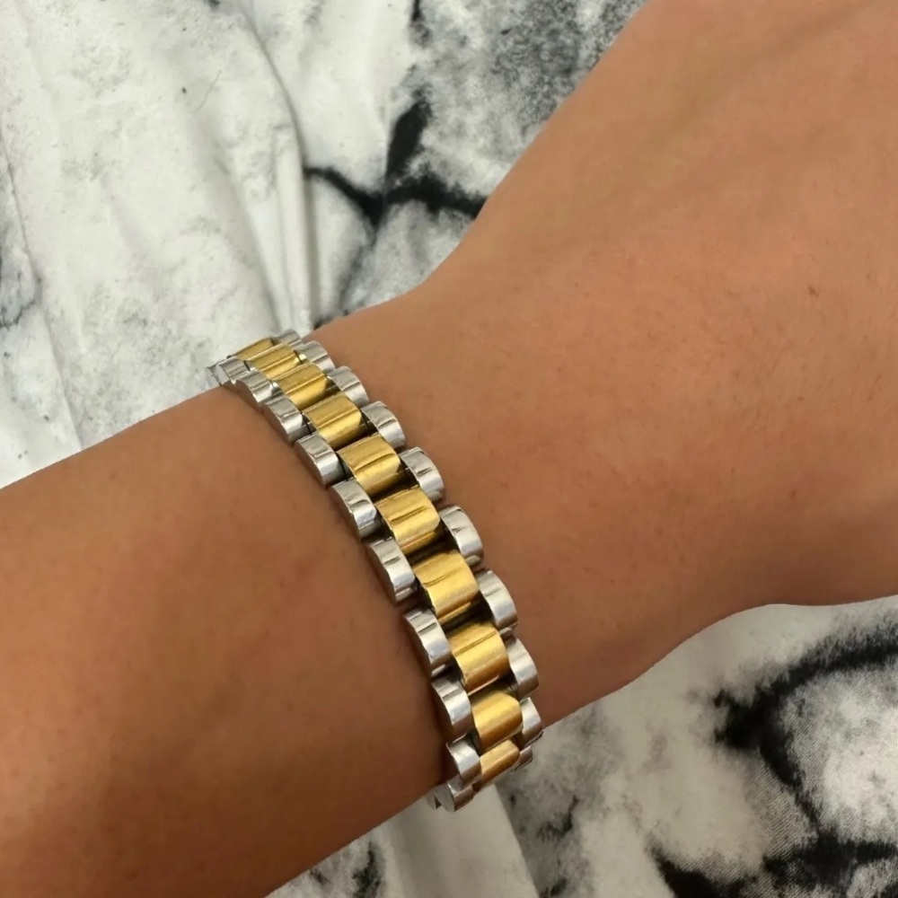 Elegant Gold and Silver Bracelet